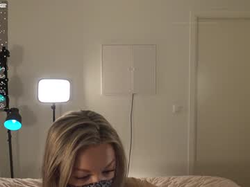cosplay cam girl blondehottiekerry image #4288991
