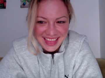 webcam girl kiradivine capture image #2546640