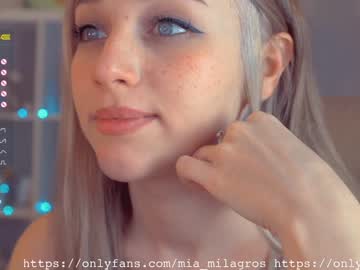 webcam girl mia_milagros capture image #1754690