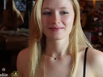 cosplay cam girl bestblondiiecb image #6104825