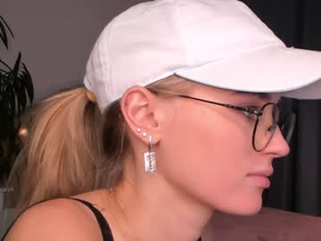 cosplay cam girl linellali image #2736287