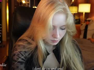 cosplay cam girl bestblondiiecb image #3968482