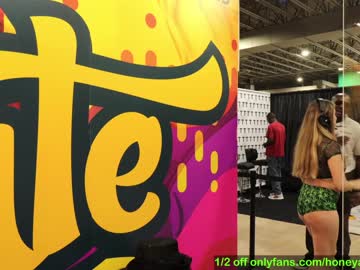 cosplay cam couple honeyand_thebear image #67695