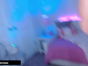 webcam girl holihurricane capture image #2798399
