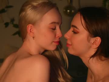 cosplay cam girl mother__of__dragons image #5589079