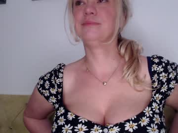 webcam girl kiradivine capture image #2603471