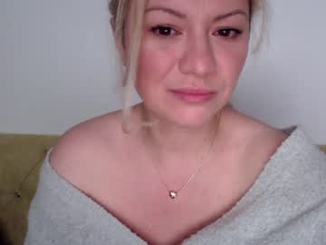 webcam girl kiradivine capture image #2565159