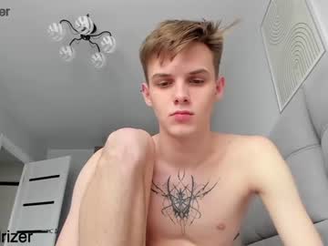 cosplay cam man horny_jerk_roy_prick2001 image #1483119
