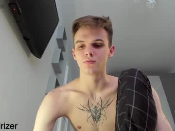 cosplay cam man horny_jerk_roy_prick2001 image #1133623