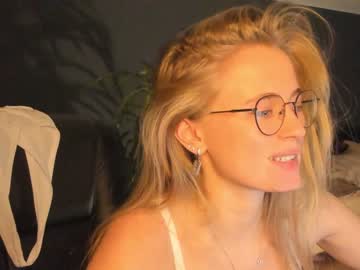 cosplay cam girl linellali image #3008916