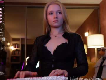 cosplay cam girl bestblondiiecb image #4154263