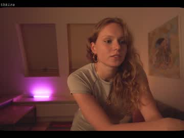 webcam girl chillwithkira capture image #2545311