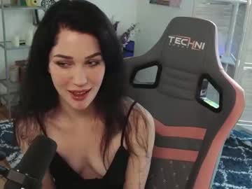 cosplay cam girl evelynclaire image #6004149