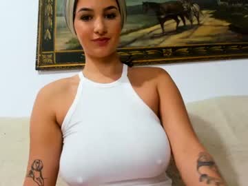 cosplay cam girl inocent_student18 image #3100137