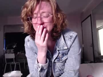 webcam girl pretendlunch capture image #2050723