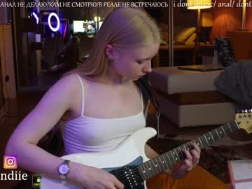cosplay cam girl bestblondiiecb image #4383209